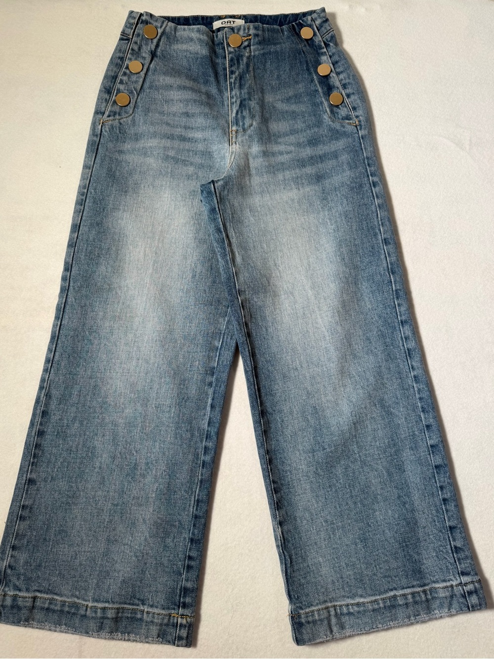 Oat High-Waist Wide Leg Button-Accent Jeans - Light Blue Denim